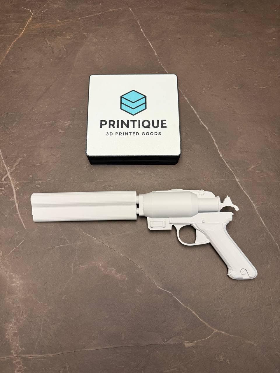 Arc Raiders ANVIL – Sci-Fi Cosplay Prop / Fictional Blaster Replica (Non-Functional)